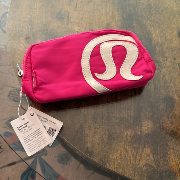 Lululemon belt bag - Picture 4 of 6